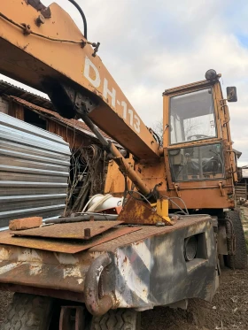 Багер Друга марка DH-113, снимка 4