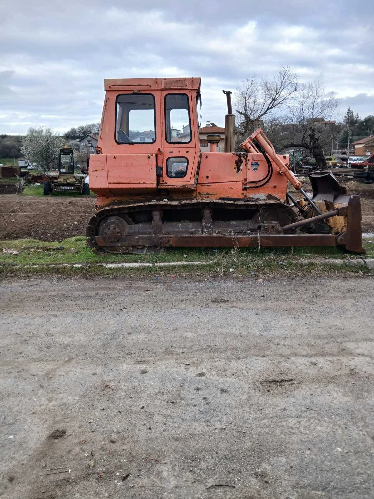 Булдозер Друга, снимка 2 - Индустриална техника - 54044596