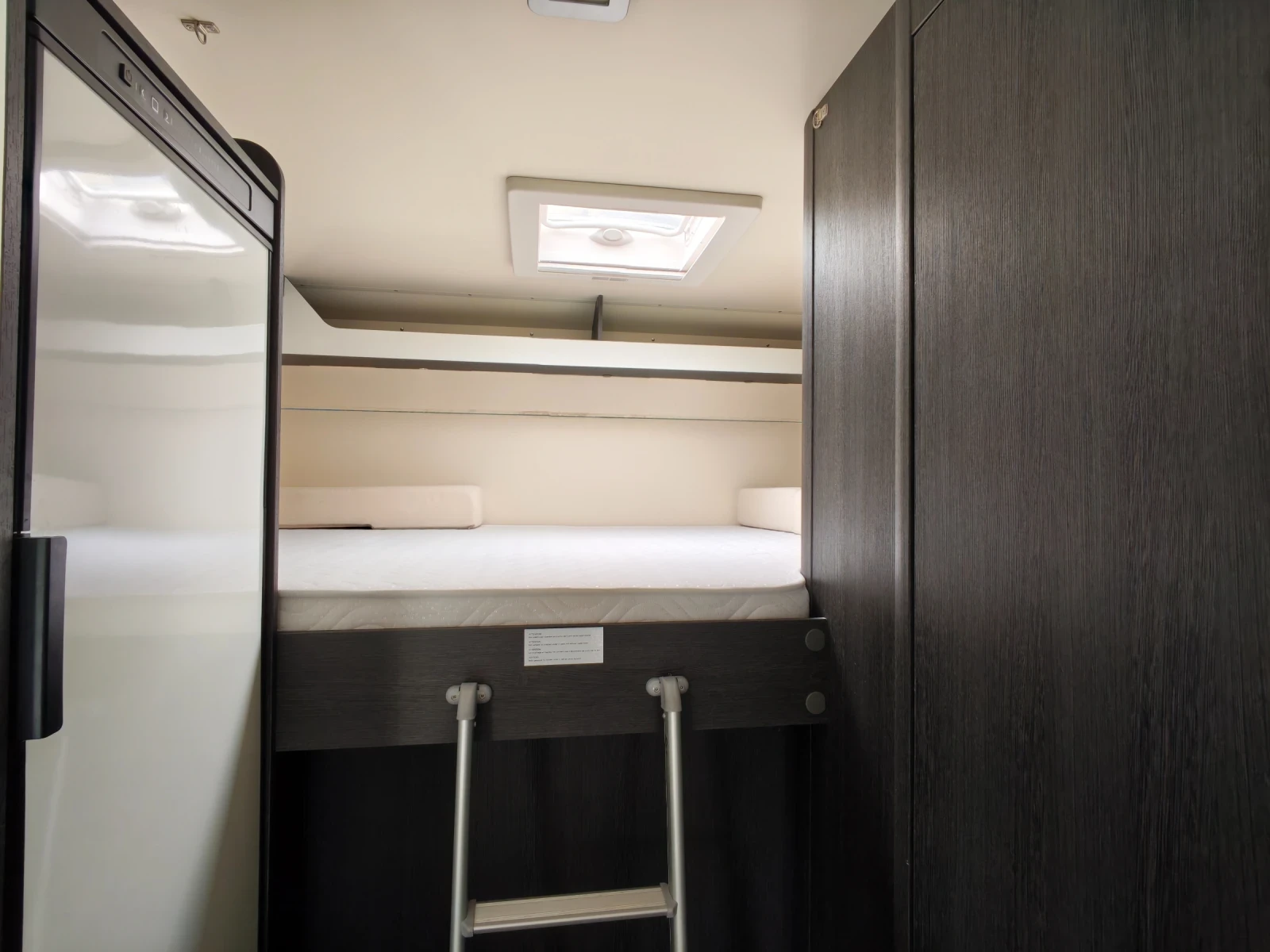 Кемпер ROLLER TEAM Kronos, снимка 12 - Каравани и кемпери - 54231296