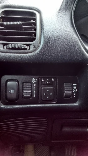 Mitsubishi Carisma 1.6 GLX Газов инжекцион, снимка 6
