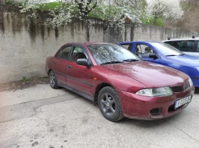 Mitsubishi Carisma 1.6 GLX Газов инжекцион, снимка 2