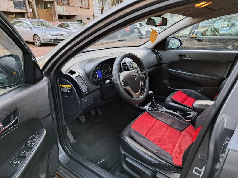 Hyundai I30, снимка 12 - Автомобили и джипове - 48348064