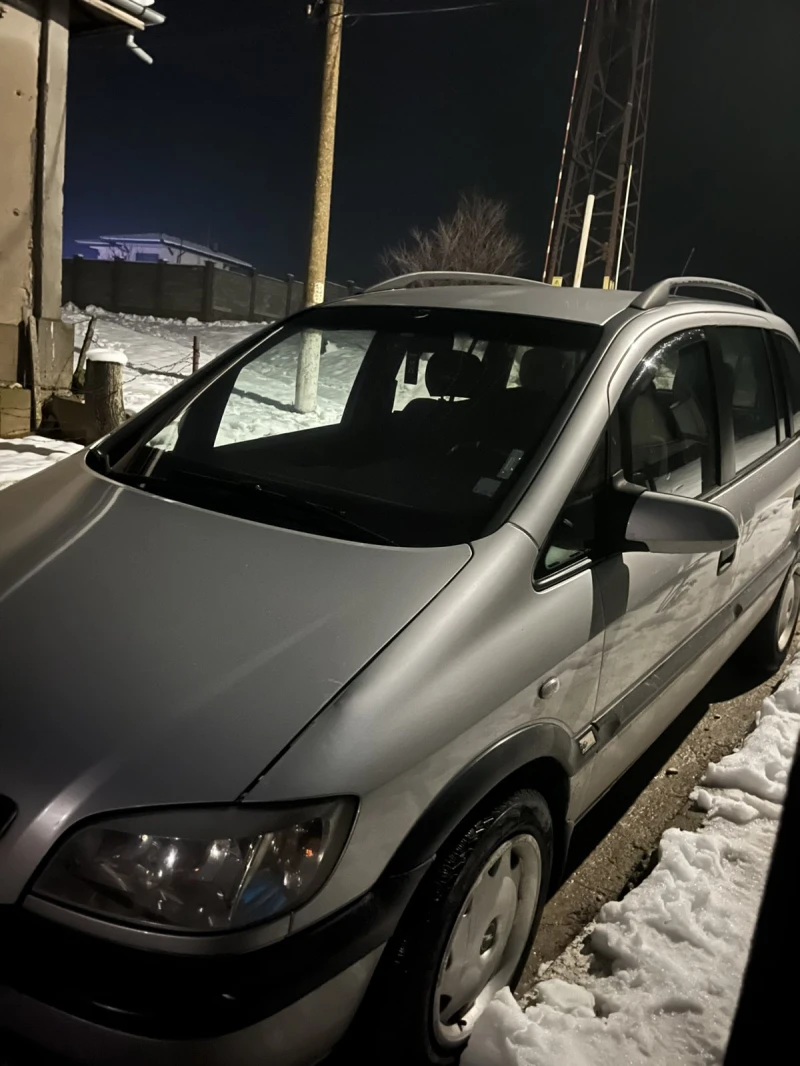 Opel Zafira, снимка 3 - Автомобили и джипове - 48505819