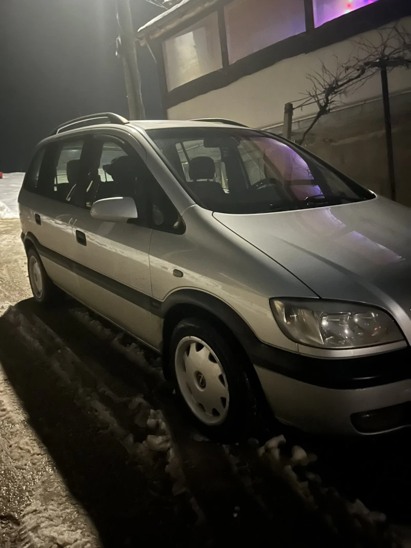 Opel Zafira, снимка 5 - Автомобили и джипове - 48505819