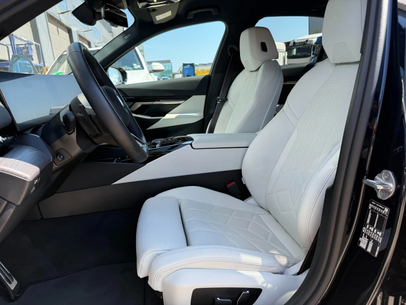 BMW 520 M-Pack PRO/ ГАРАНЦИЯ до 09.2027 г., снимка 10 - Автомобили и джипове - 51420190