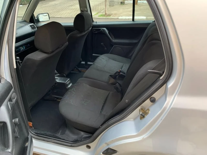 VW Golf, снимка 5 - Автомобили и джипове - 53243758