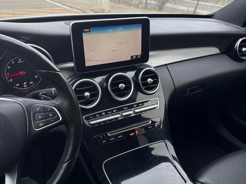 Mercedes-Benz C 300 * CARFAX * ЦЕНА ДО БГ, снимка 7 - Автомобили и джипове - 53306367