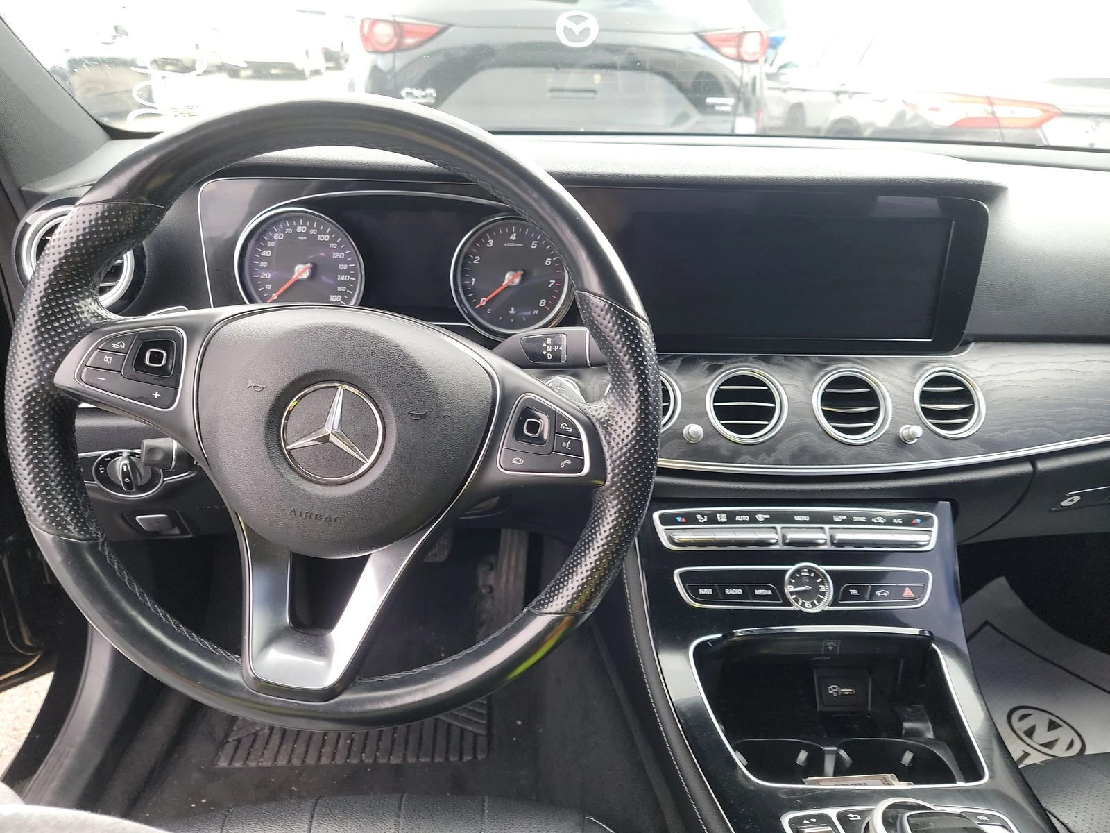 Mercedes-Benz E 300 Sport 4MATIC Sedan Provided: 2017 MERCEDES-BENZ E- - изображение 10