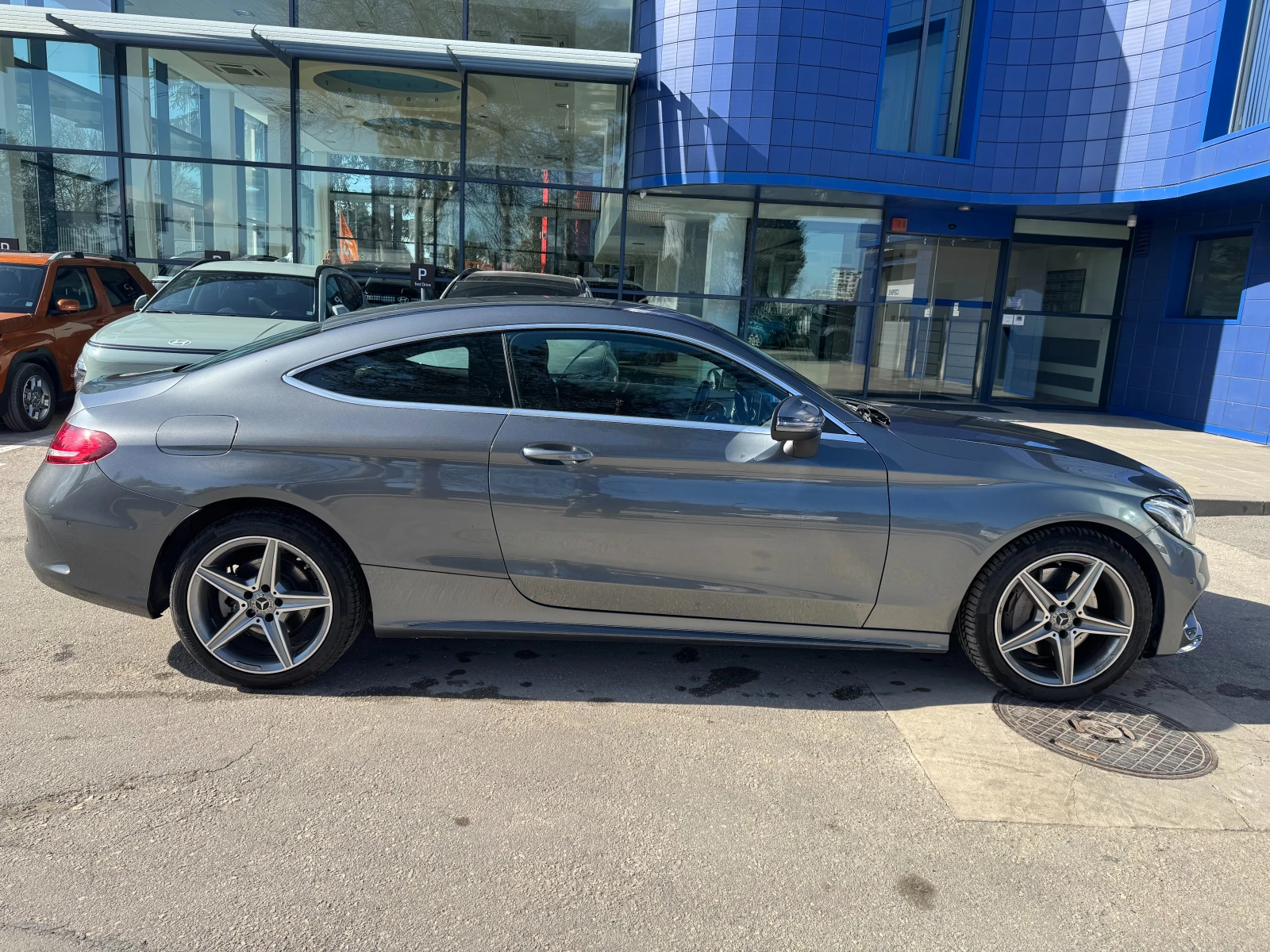 Mercedes-Benz C 250 4Matic AMG Line, снимка 4 - Автомобили и джипове - 50284942