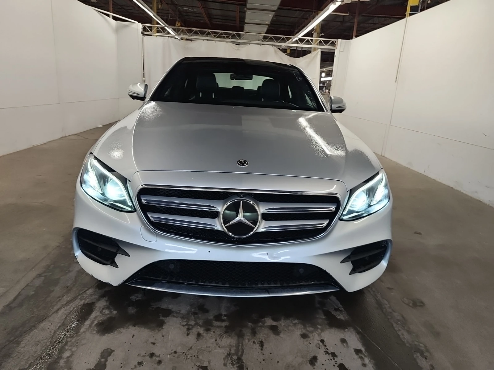 Mercedes-Benz E 300 CARFAX* ОПЦИЯ ЗА ФИНАНСИРАНЕ*  - изображение 2