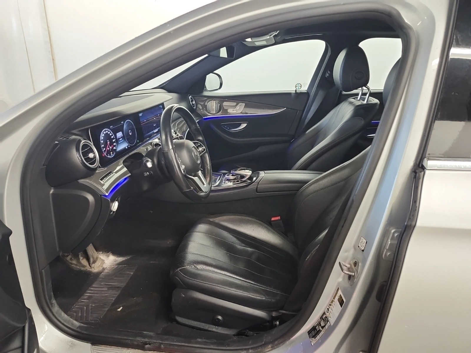 Mercedes-Benz E 300 CARFAX* ОПЦИЯ ЗА ФИНАНСИРАНЕ*  - изображение 7