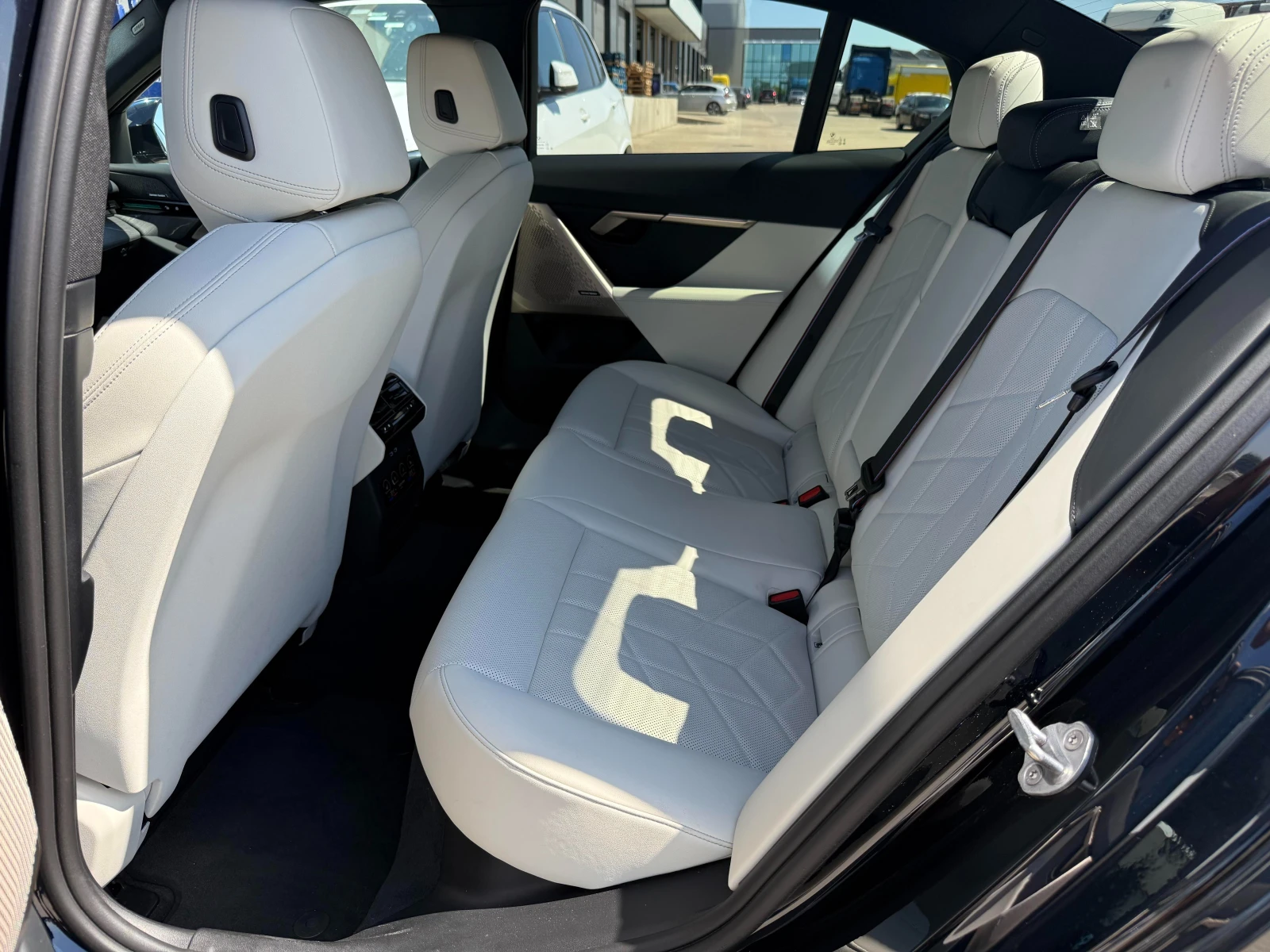 BMW 520 M-Pack PRO/ ГАРАНЦИЯ до 09.2027 г. | Mobile.bg — изображение 16