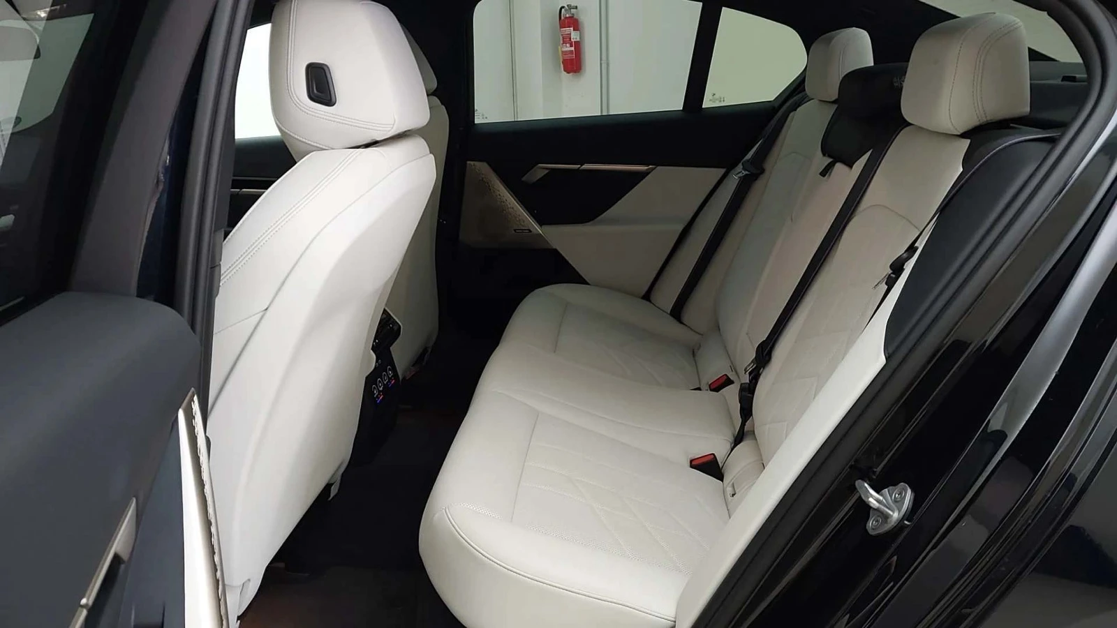 BMW 520 ОЧАКВАН ВНОС/ M-Pack PRO/ ГАРАНЦИЯ до 09.2027 г. - изображение 8