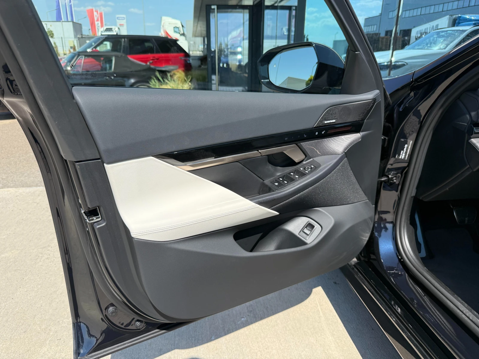 BMW 520 M-Pack PRO/ ГАРАНЦИЯ до 09.2027 г. | Mobile.bg — изображение 14