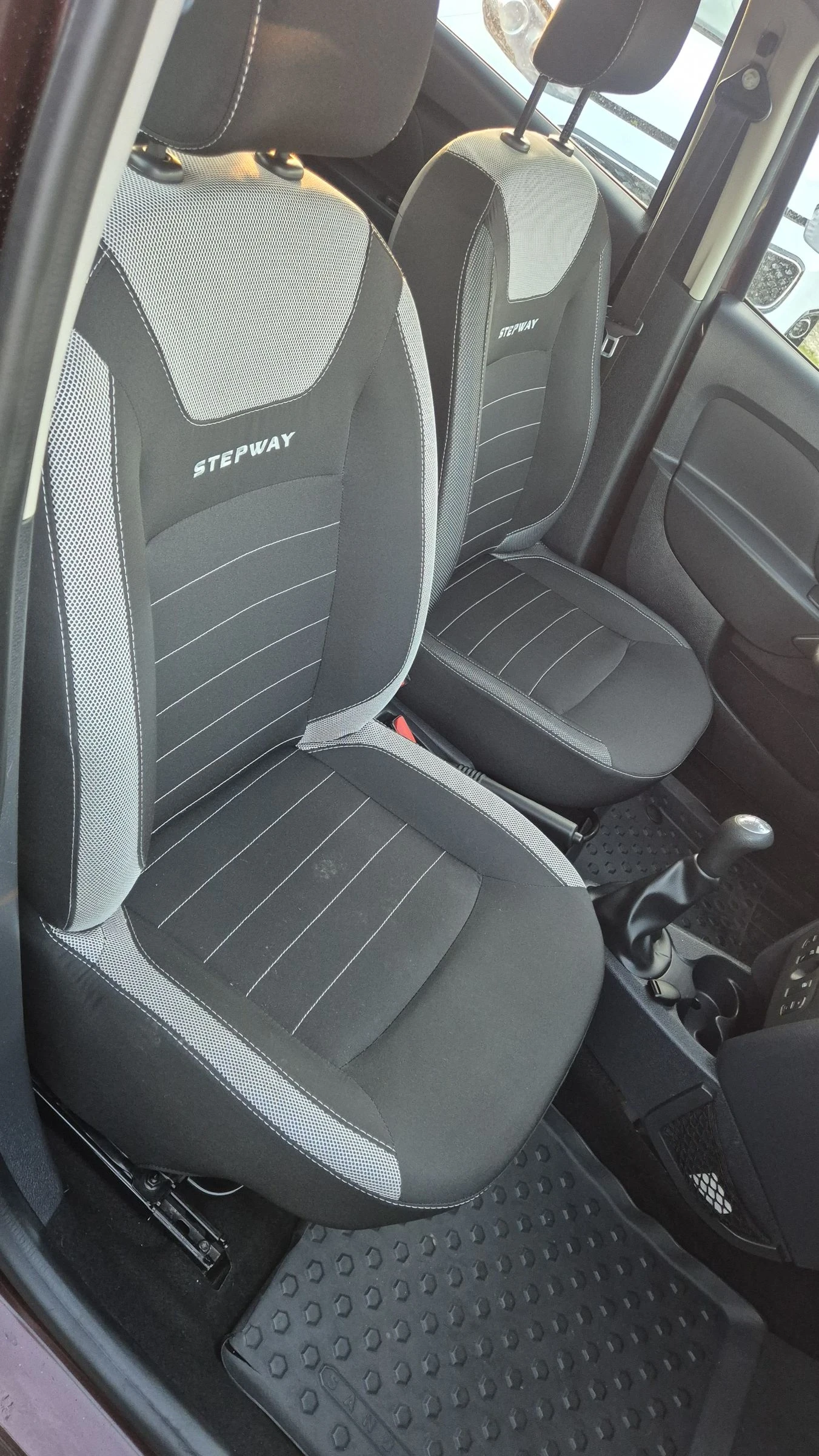 Dacia Sandero 1.5 DCI STEPWAY НАВИ АВТОПИЛОТ ЛЕД ЛИЗИНГ  - изображение 7