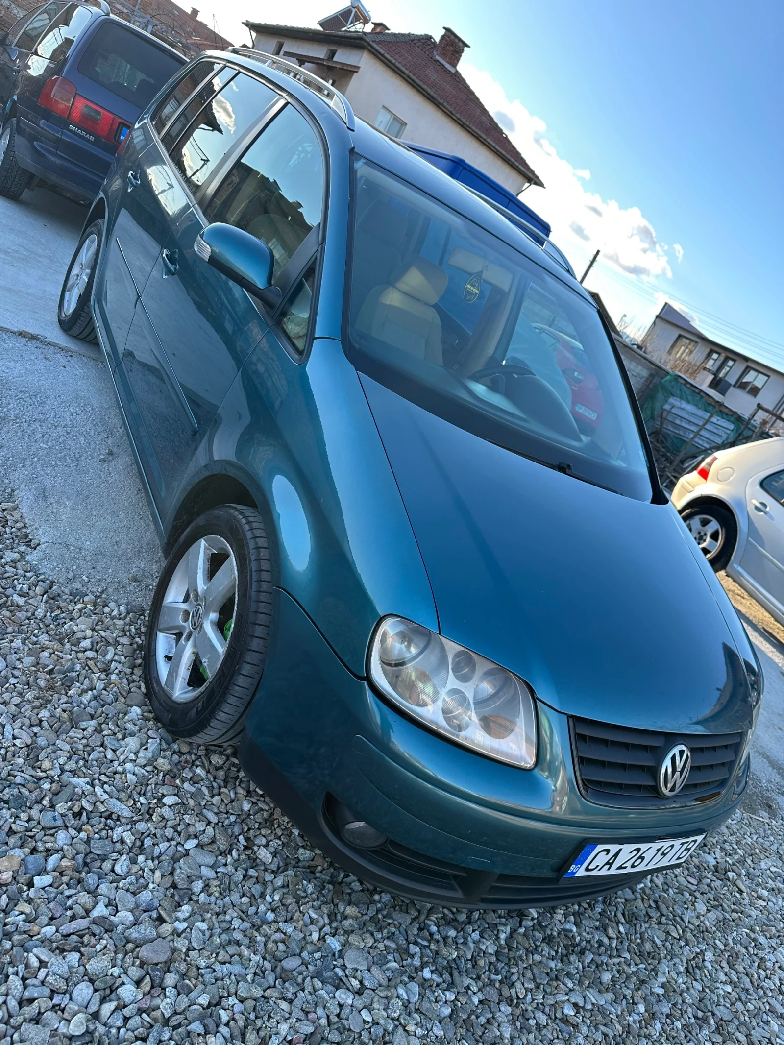 VW Touran 1.9тди 105кс 6ск 7местна хладилна жабка - изображение 9