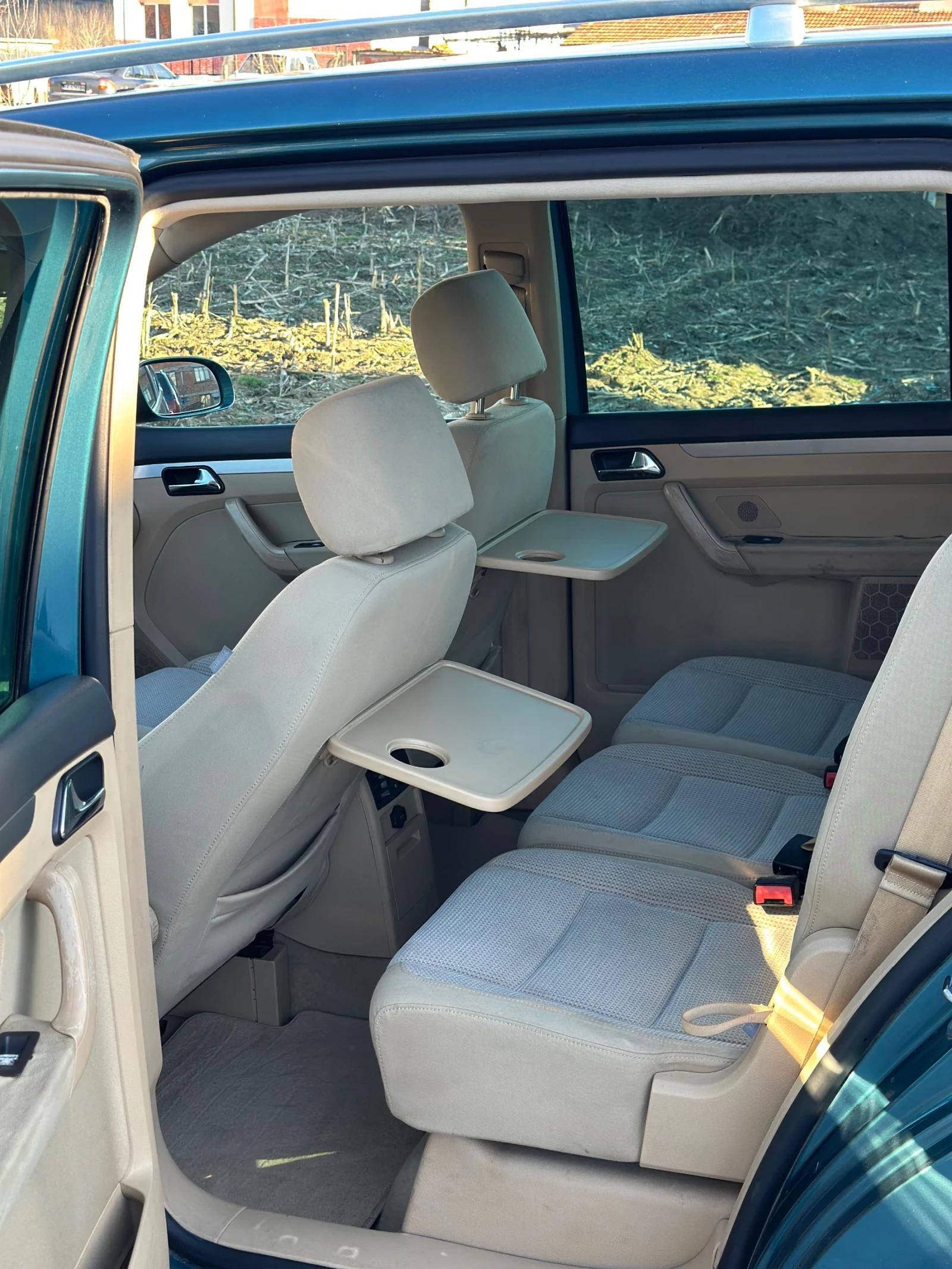 VW Touran 1.9��� 105�� 6�� 7������ �������� ����� | Mobile.bg � ����������� 16