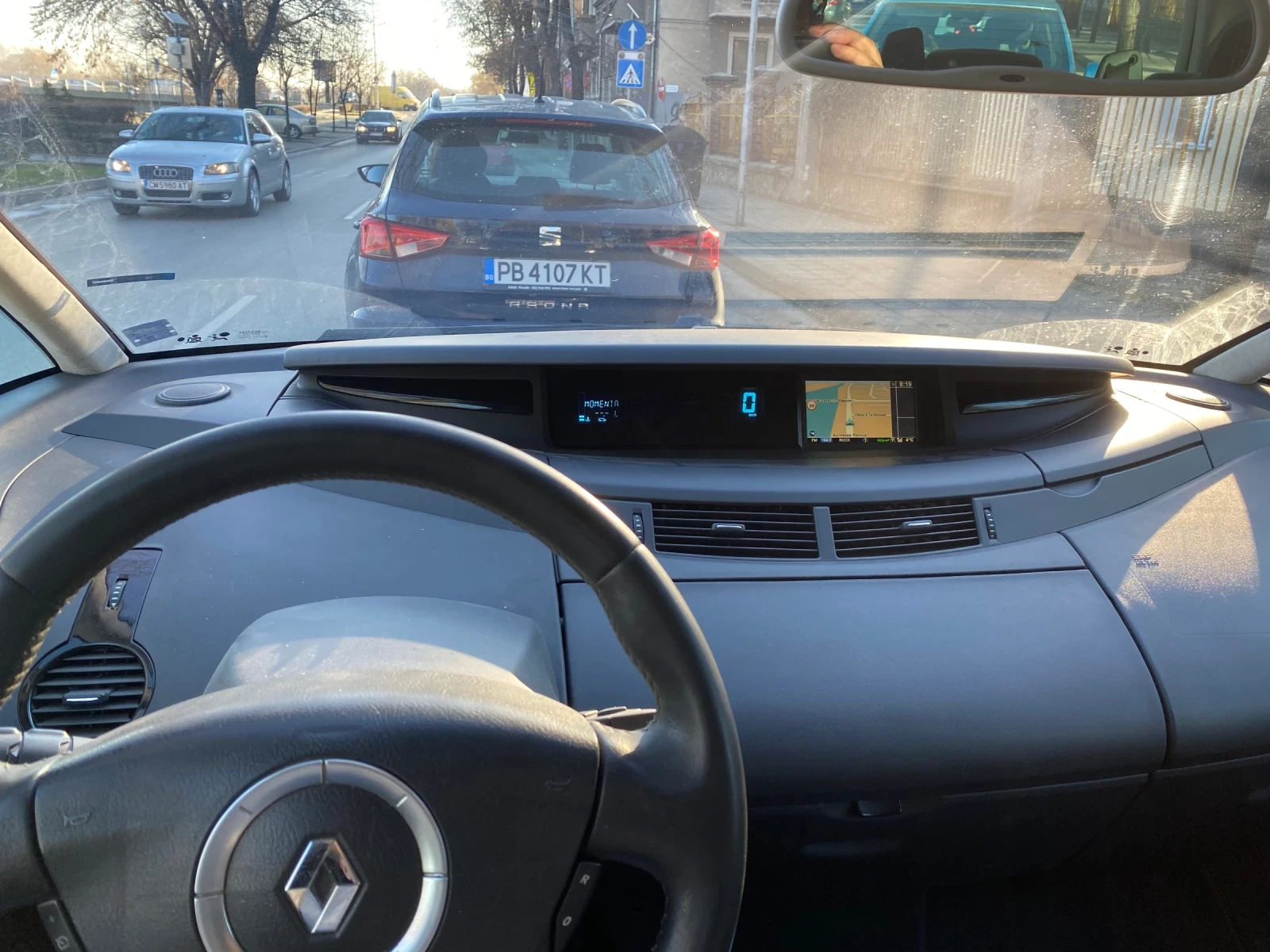 Renault Espace 2.0 DCI 173 PS Automatic , снимка 8 - Автомобили и джипове - 53712829