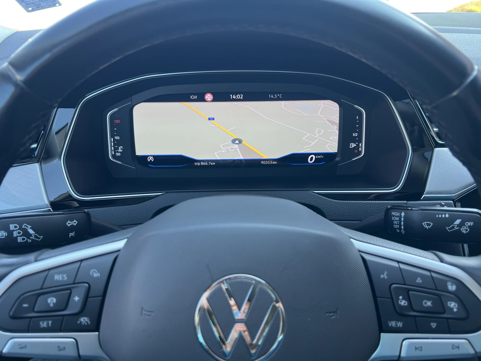 VW Passat BUSINESS+ /2.0tdi/150k.c./6MT, снимка 12 - Автомобили и джипове - 53737602