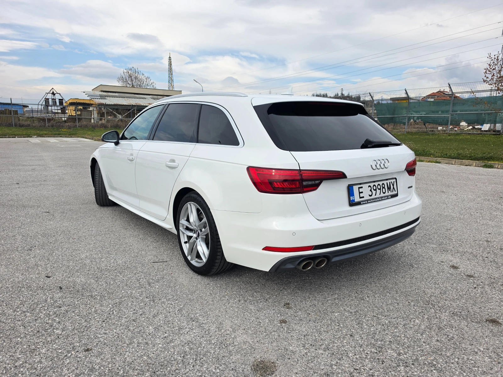 Audi A4 Avant 2.0 TDI S-line, снимка 4 - Автомобили и джипове - 53968802