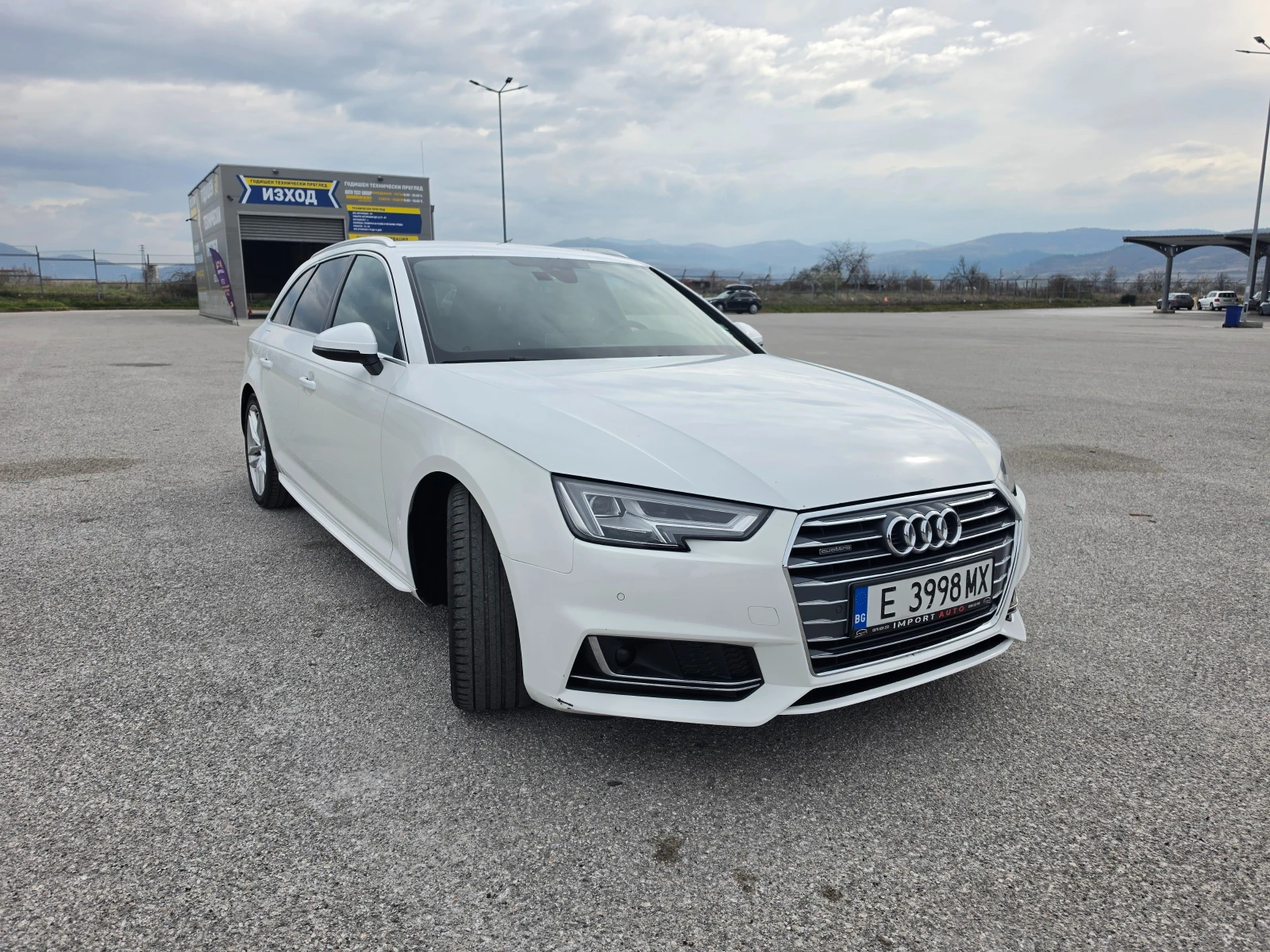 Audi A4 Avant 2.0 TDI S-line, снимка 2 - Автомобили и джипове - 53968802