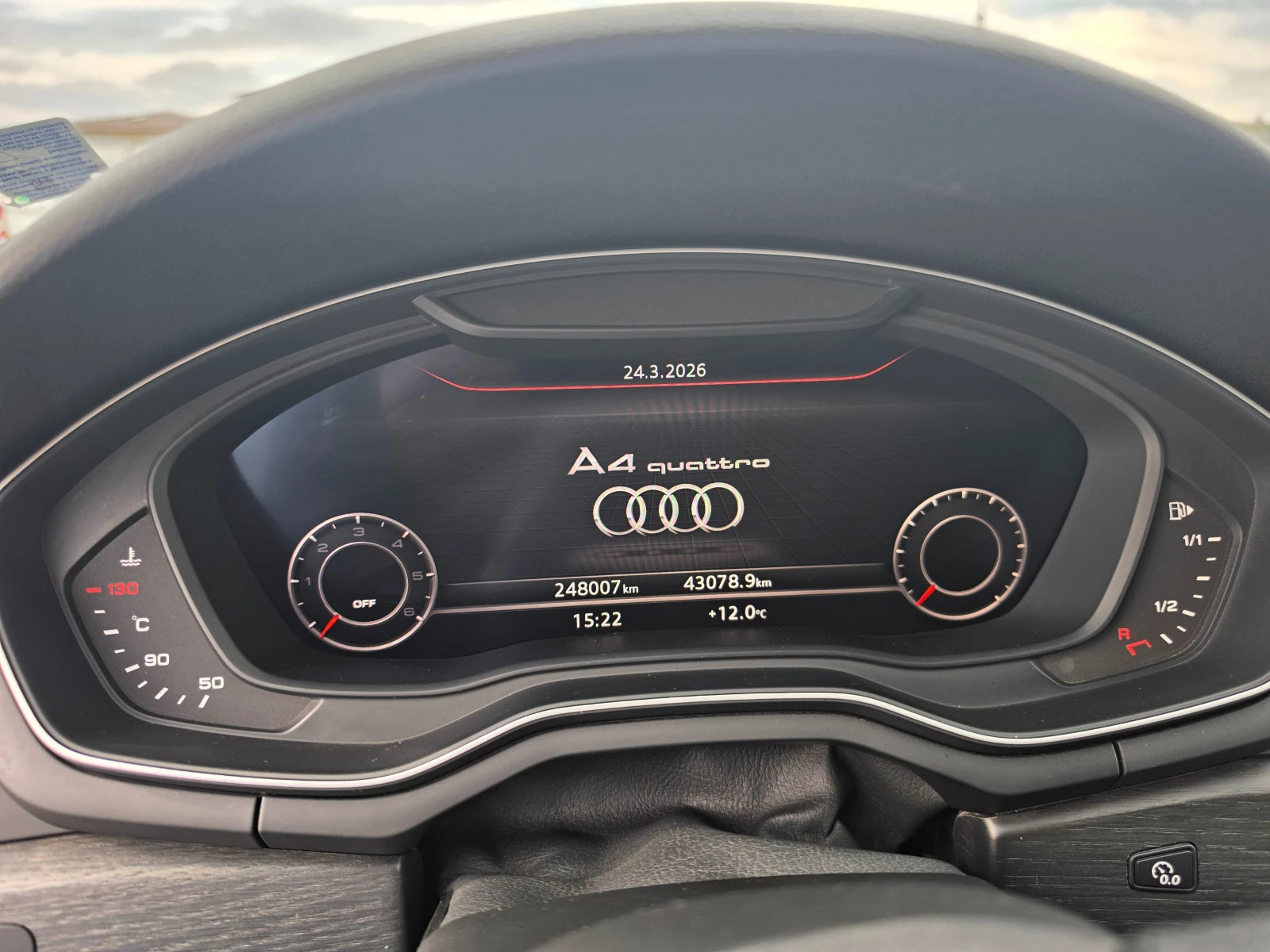 Audi A4 Avant 2.0 TDI S-line, снимка 8 - Автомобили и джипове - 53968802