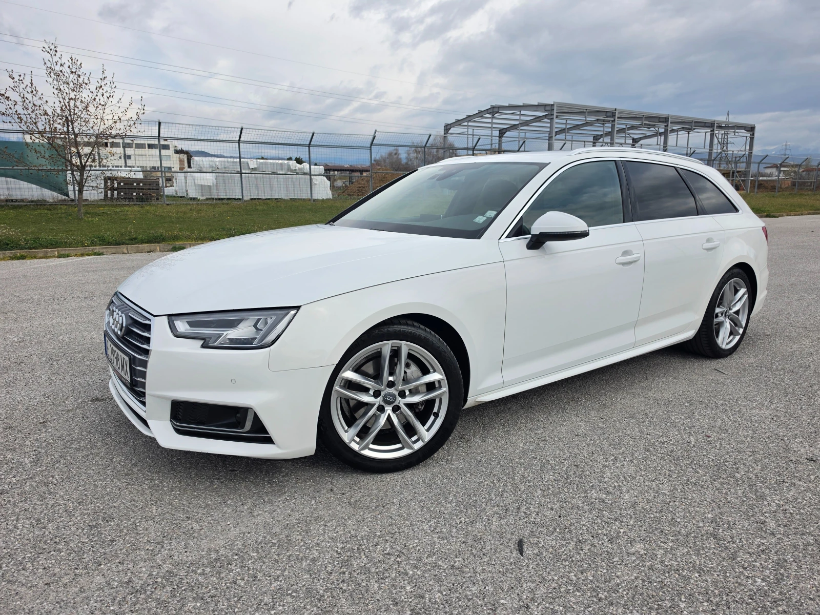 Audi A4 Avant 2.0 TDI S-line, снимка 5 - Автомобили и джипове - 53968802