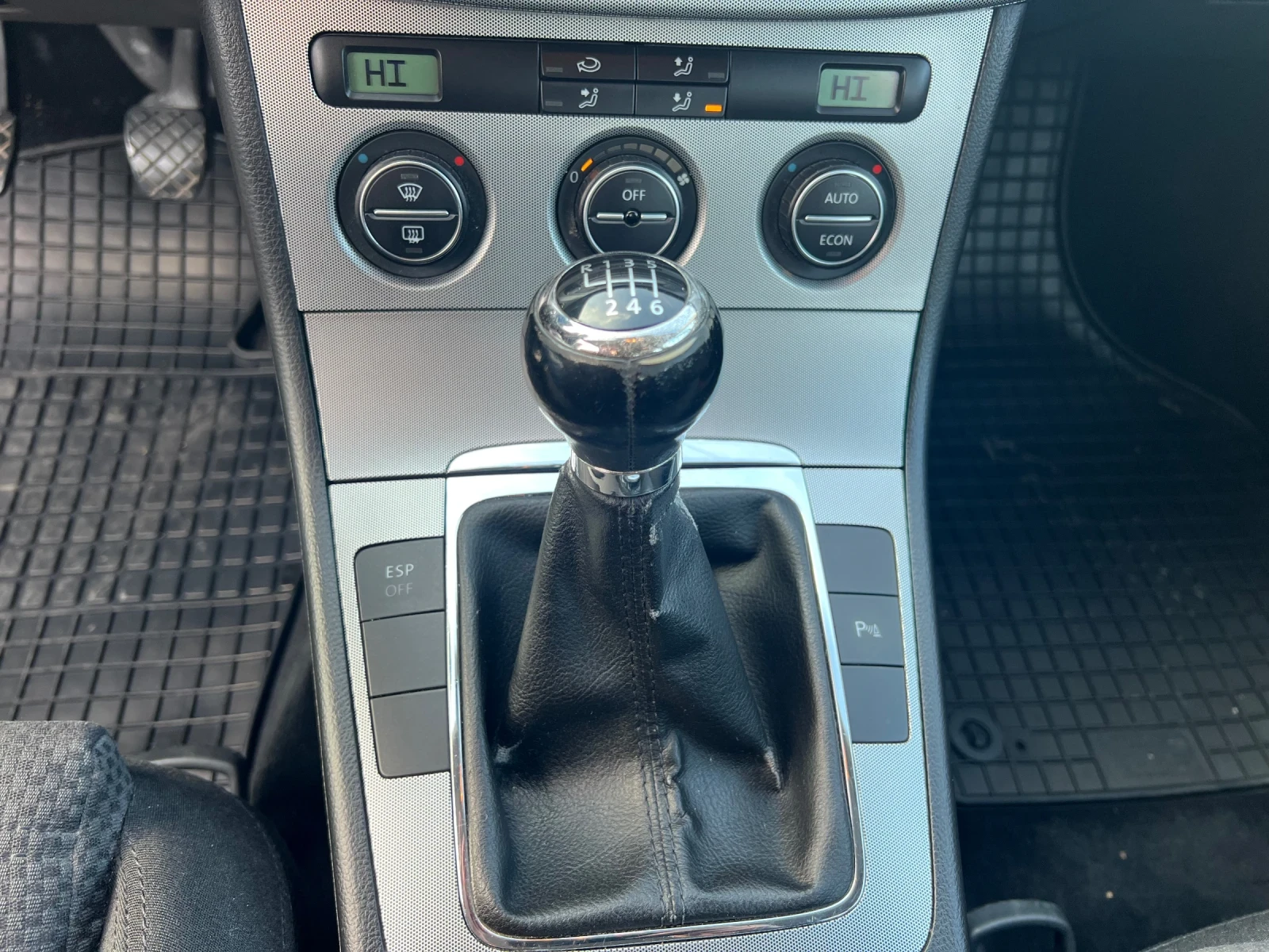 VW Passat 2.0 FSI 150 k.с., снимка 11 - Автомобили и джипове - 54045285