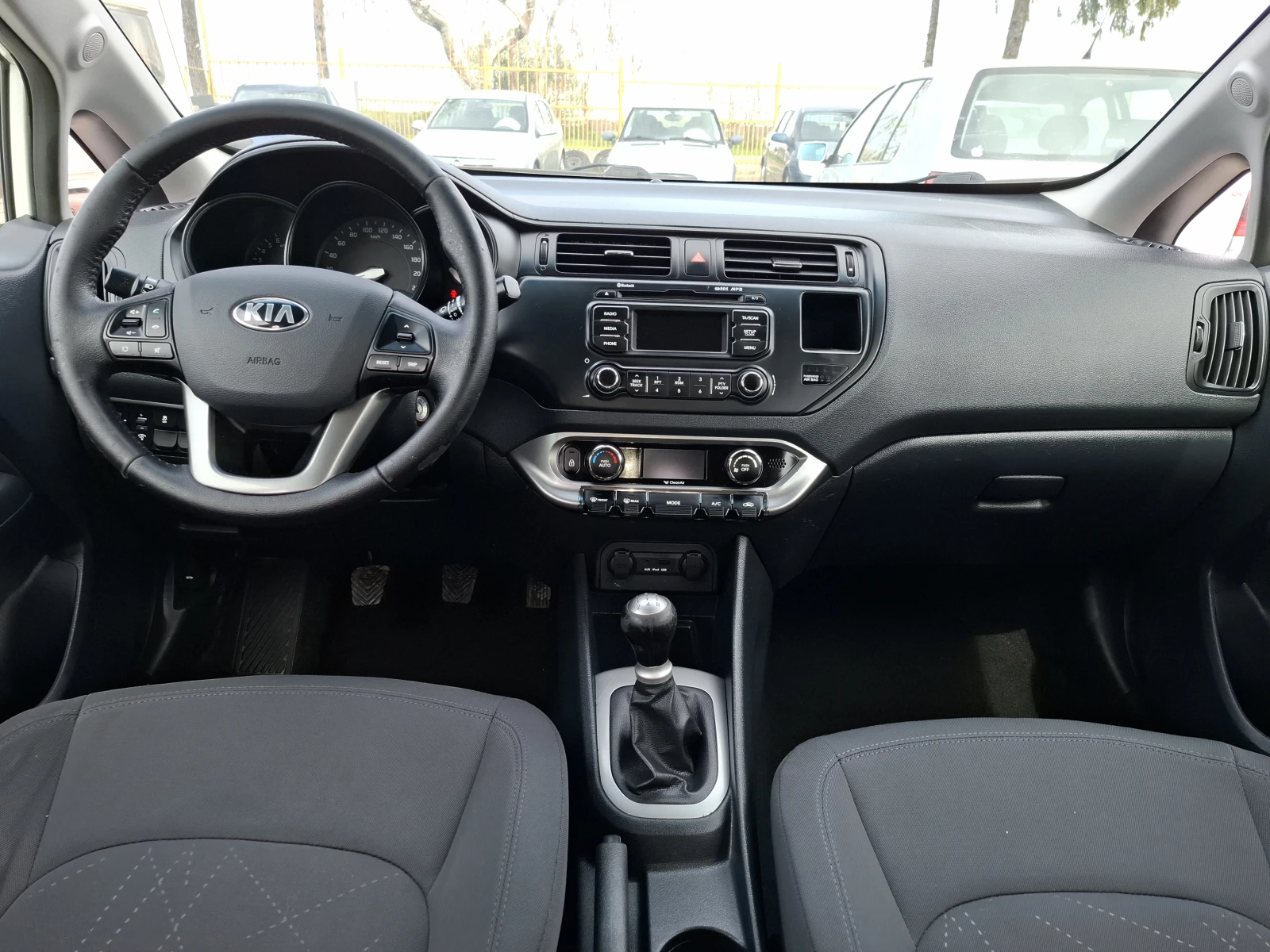 Kia Rio 4+ 1, снимка 8 - Автомобили и джипове - 54207873