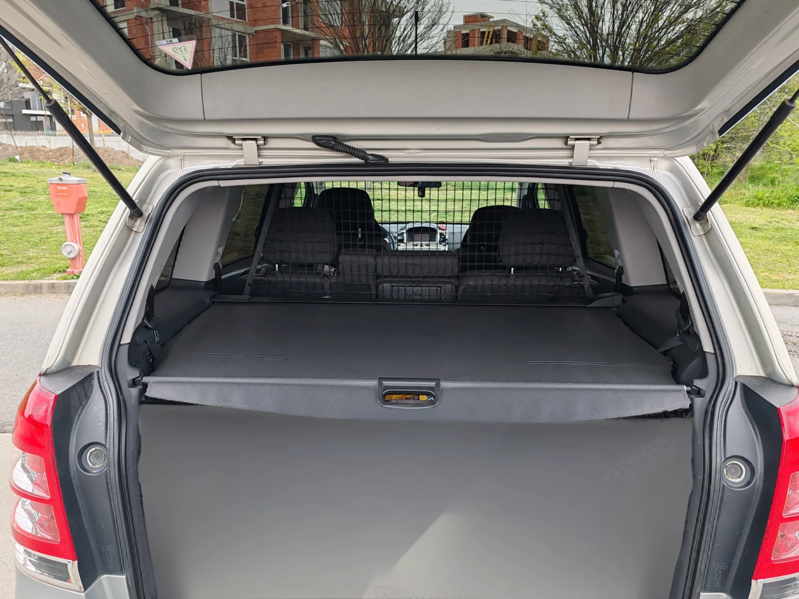 Opel Zafira, снимка 15 - Автомобили и джипове - 54209403