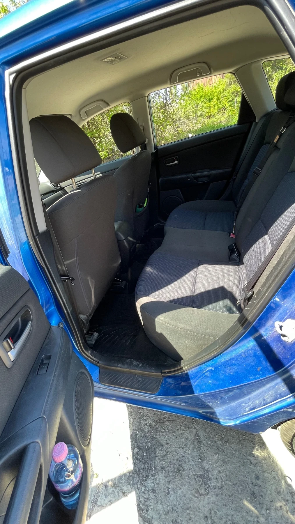 Mazda 3 1.6 105кс, снимка 10 - Автомобили и джипове - 54306157