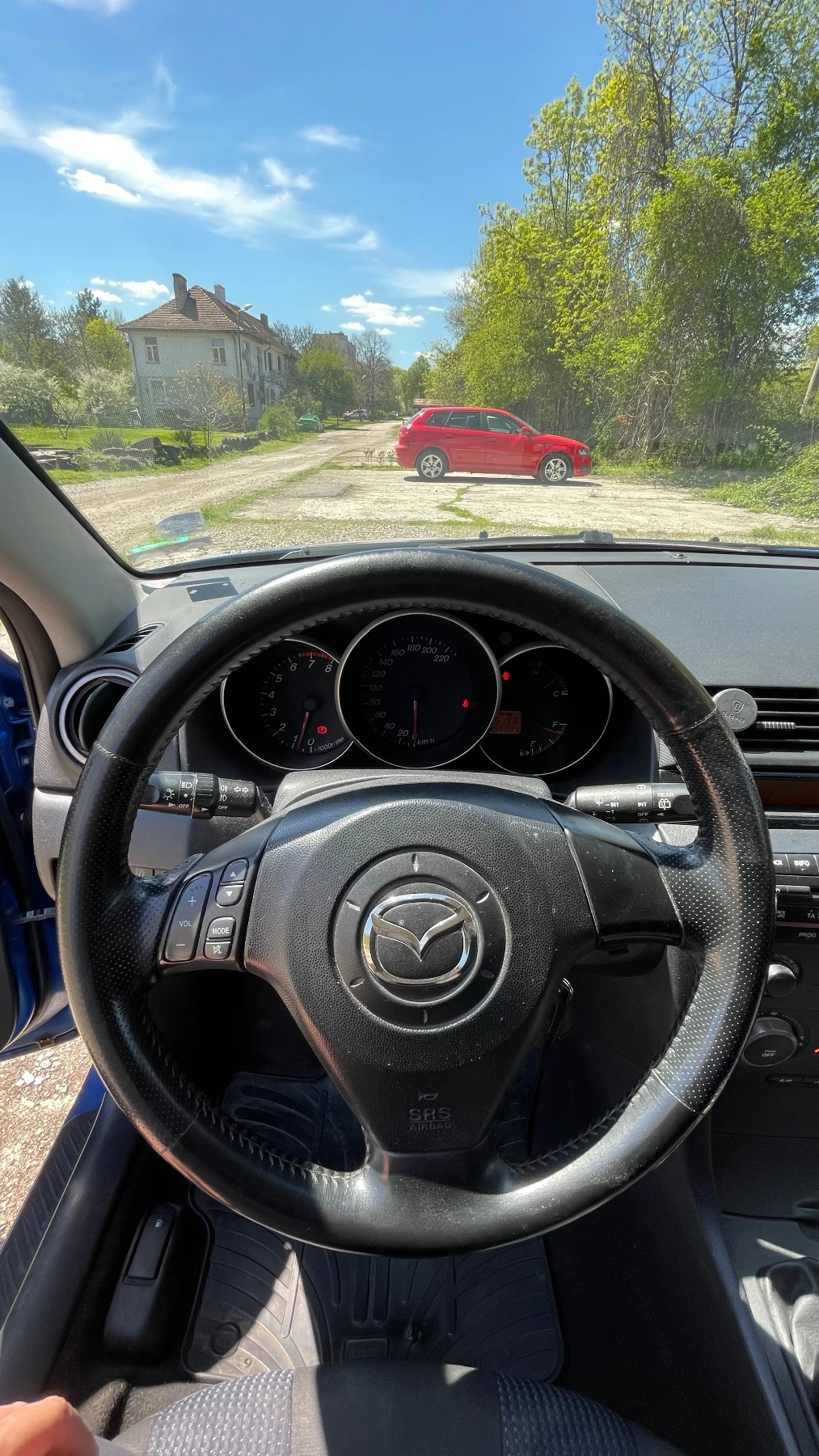 Mazda 3 1.6 105кс, снимка 5 - Автомобили и джипове - 54306157