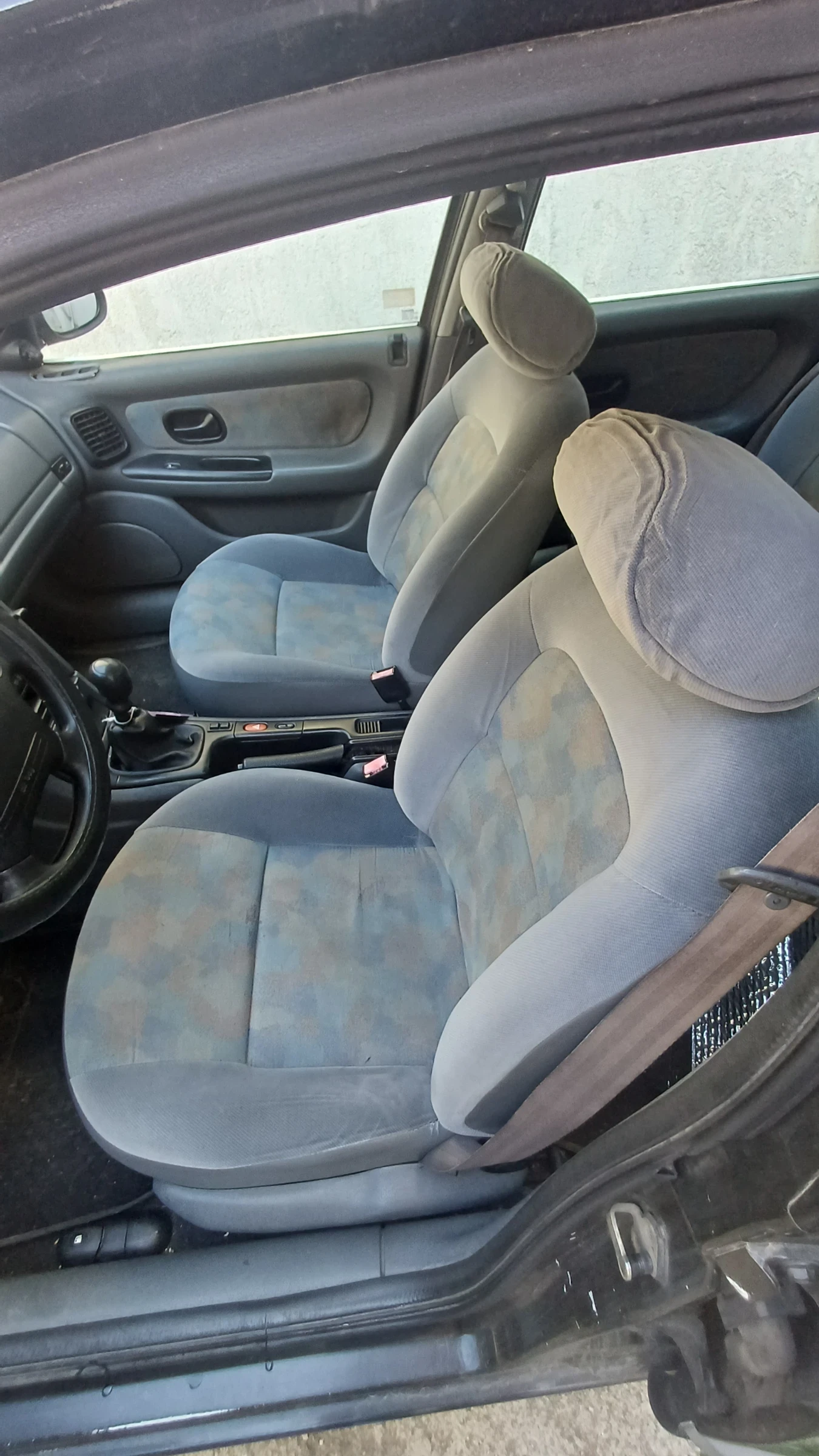 Renault Laguna, снимка 6 - Автомобили и джипове - 54900482
