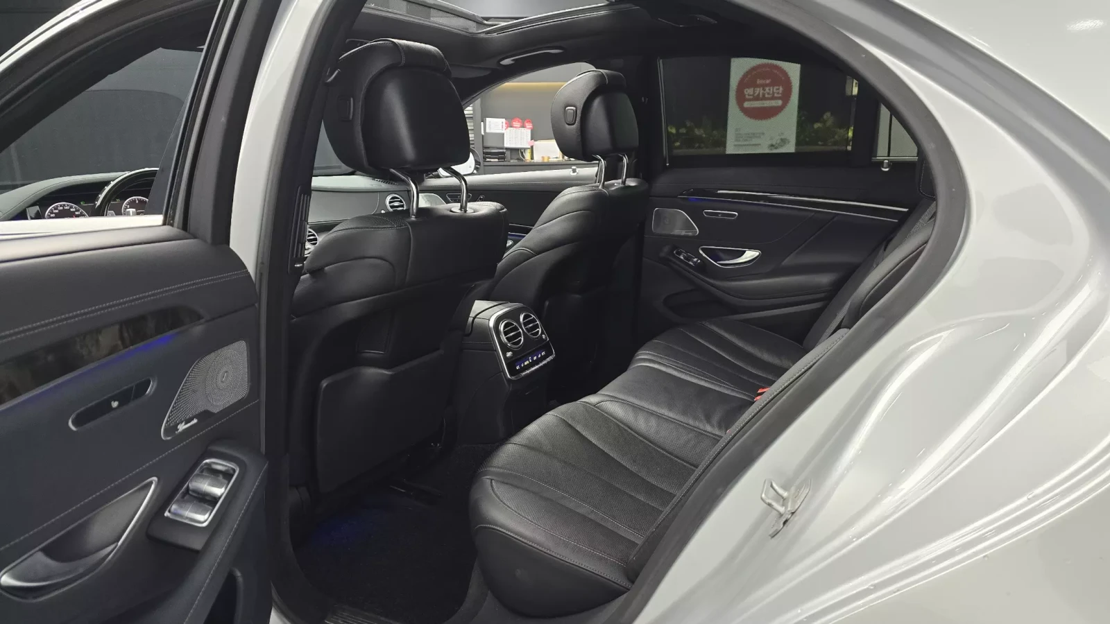 Mercedes-Benz S 350 4MATIC* FULL* КРАЙНА ЦЕНА ДО БЪЛГАРИЯ* , снимка 13 - Автомобили и джипове - 54967809