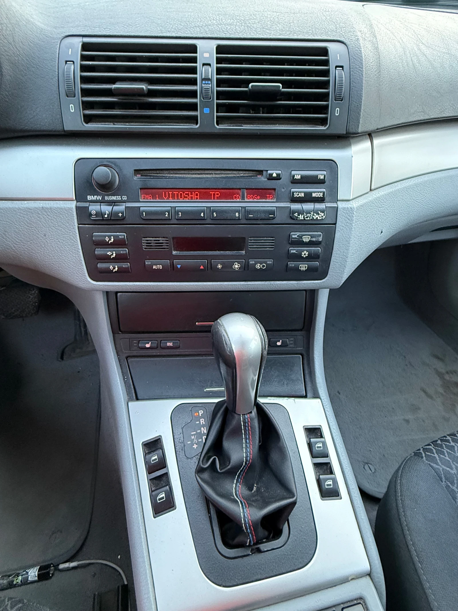 BMW 318 CI, снимка 10 - Автомобили и джипове - 55082055