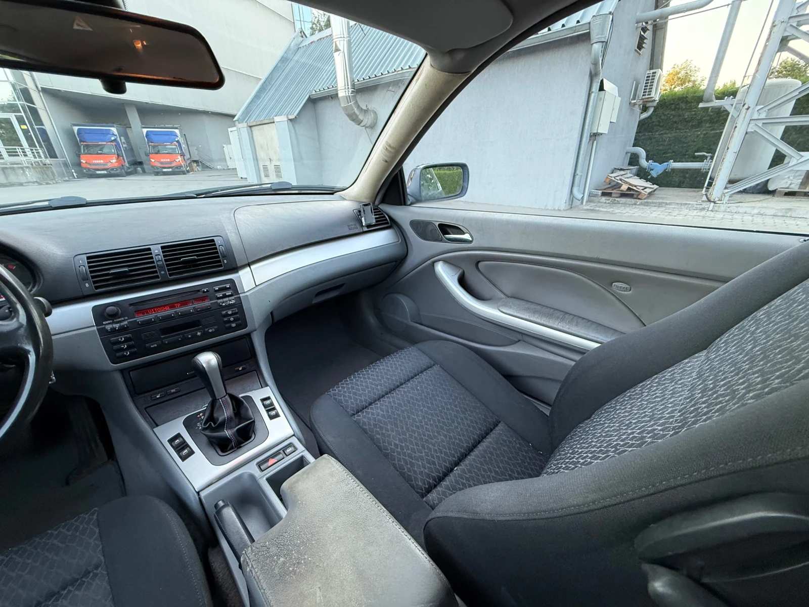 BMW 318 CI, снимка 9 - Автомобили и джипове - 55082055