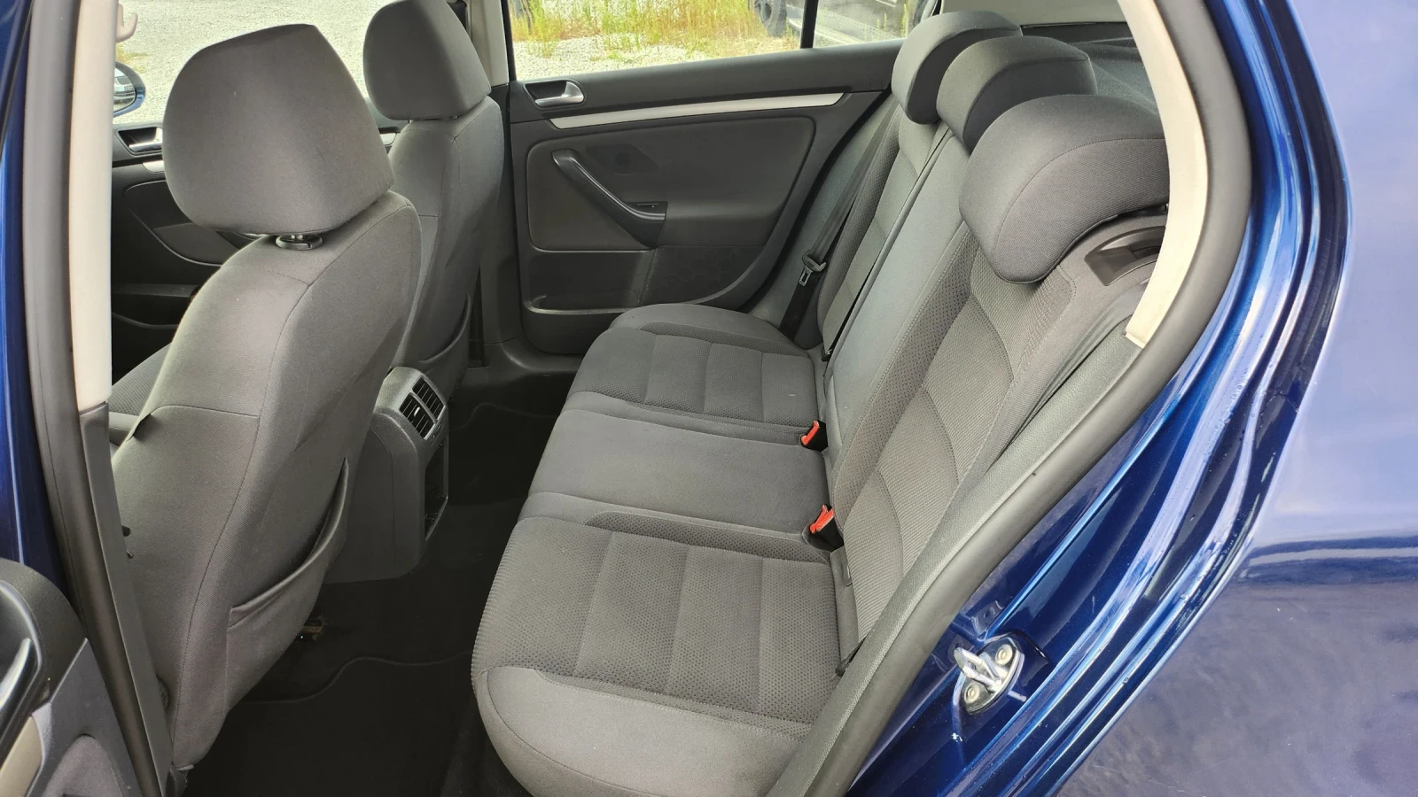 VW Golf 1.9 TDI 6 скорости, снимка 12 - Автомобили и джипове - 55842534