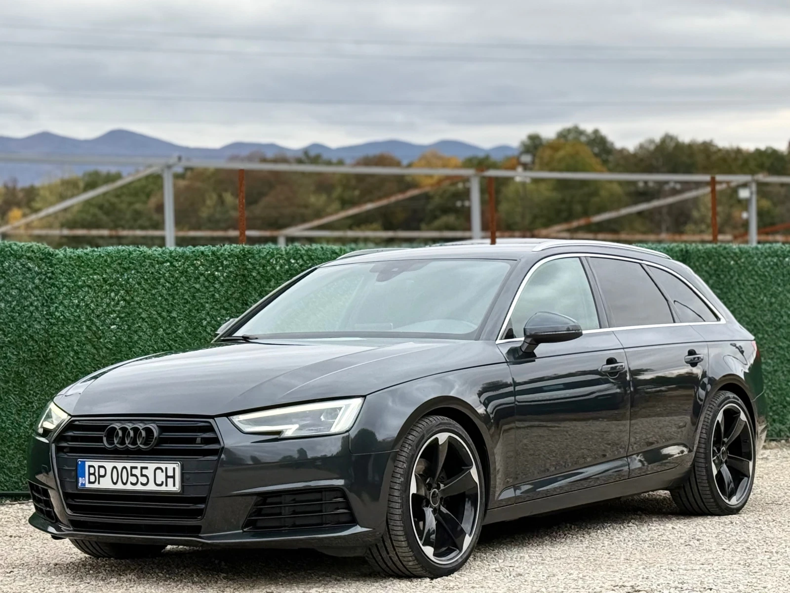 Audi A4 2.0TDi//S-LINE* EXCLUSIVE* DIGITAL* CarPlay, снимка 3 - Автомобили и джипове - 56524351