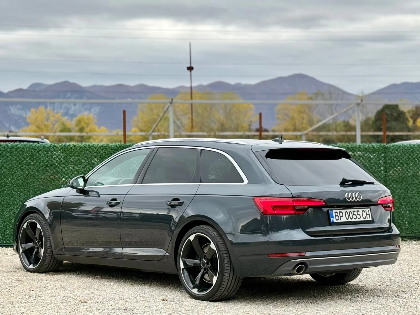 Audi A4 2.0TDi//S-LINE* EXCLUSIVE* DIGITAL* CarPlay, снимка 5 - Автомобили и джипове - 56524351
