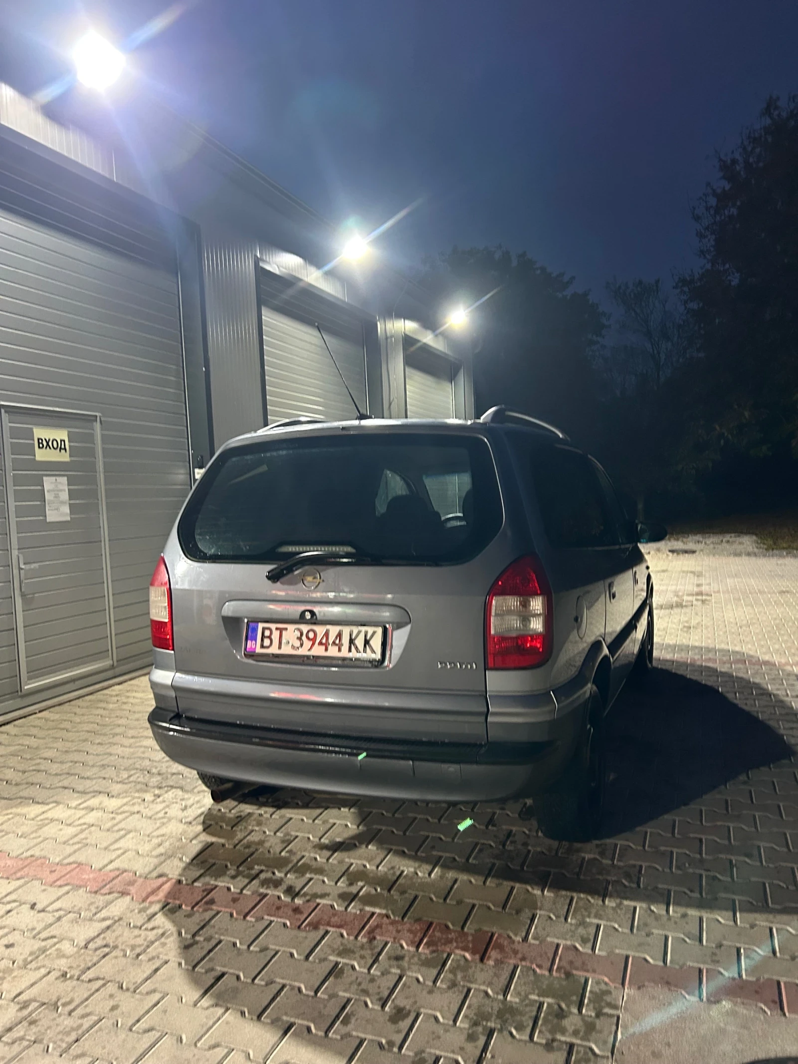 Opel Zafira, снимка 3 - Автомобили и джипове - 56649022