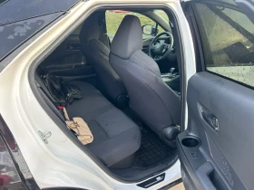 Toyota C-HR 1.8 HYBRID НОВ* ГАРАНЦИЯ* БЯЛА ПЕРЛА* 3.3L/100km, снимка 9