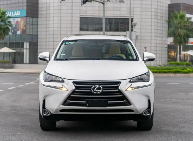 Lexus NX 200t 30 000km, снимка 1 - Автомобили и джипове - 47142943