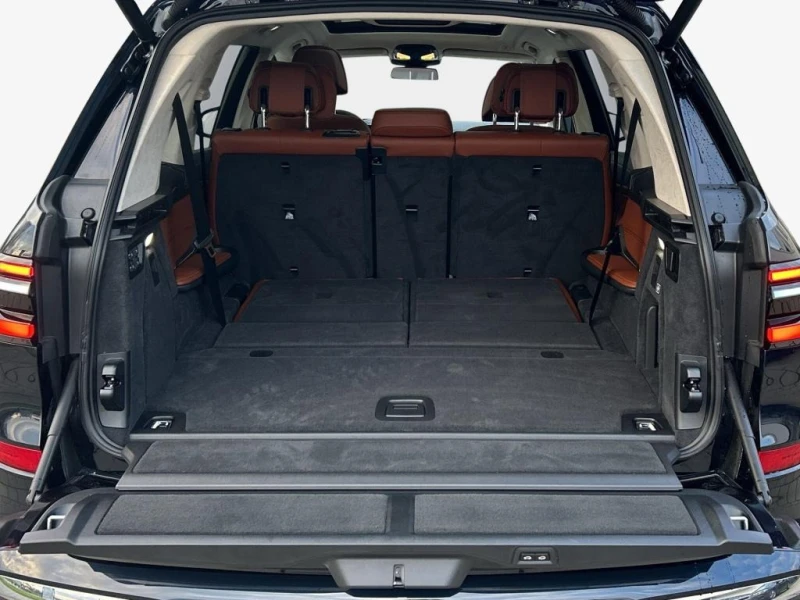 BMW X7 40d/xDrive/FACELIFT/M-SPORT/H&K/PANO/HUD/EXCLUSIVE, снимка 13 - Автомобили и джипове - 52447125