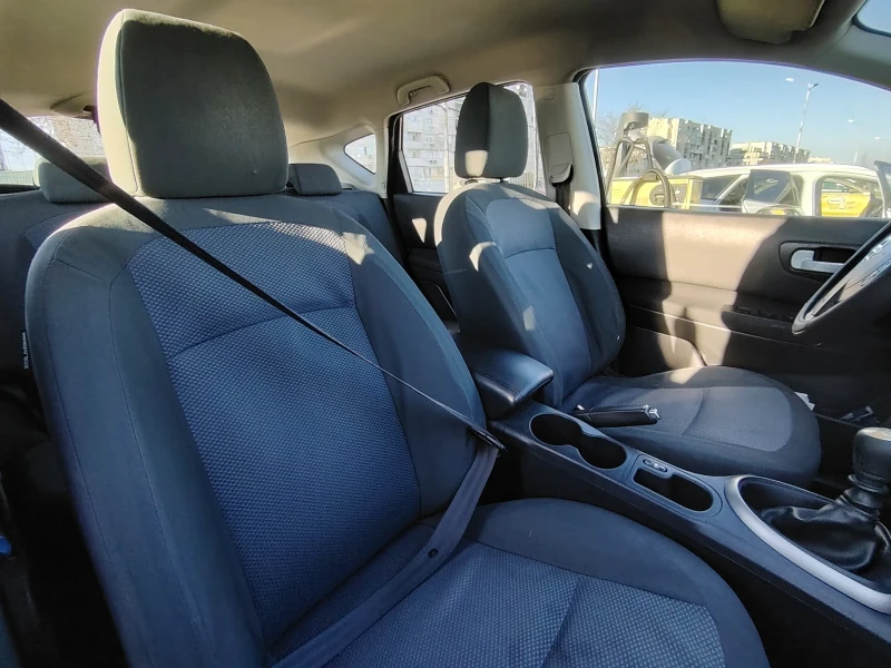 Nissan Qashqai 1.6, снимка 5 - Автомобили и джипове - 53146938