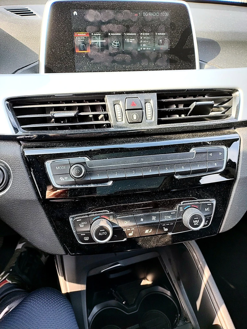 BMW X1 2.0i, снимка 9 - Автомобили и джипове - 53380310