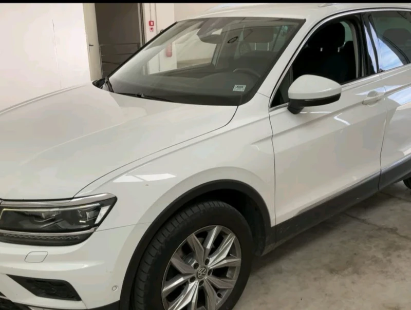 VW Tiguan 2.0TDI/4x4/DSG, снимка 6 - Автомобили и джипове - 53511763