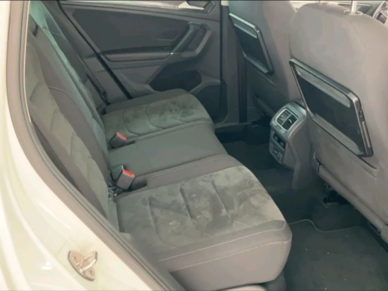 VW Tiguan 2.0TDI/4x4/DSG, снимка 11 - Автомобили и джипове - 53511763