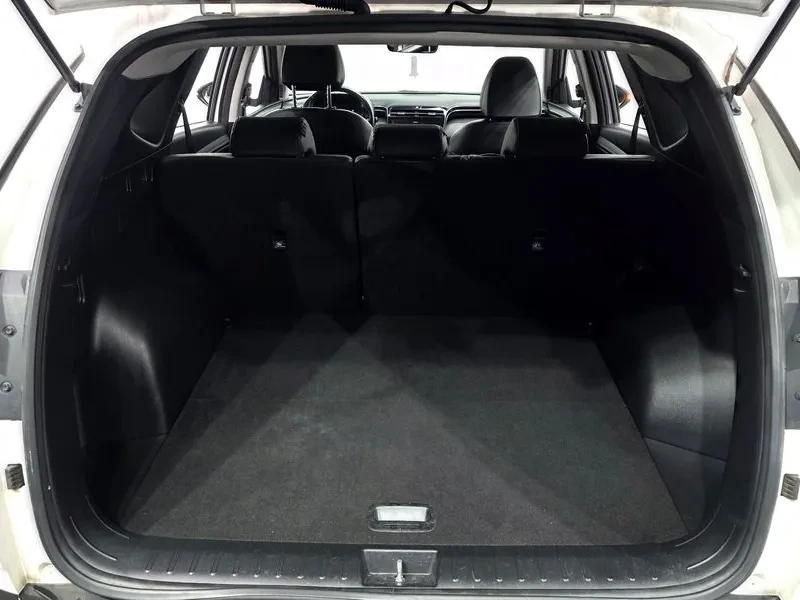 Hyundai Tucson 2.0 2WD MODERN, снимка 17 - Автомобили и джипове - 55843423