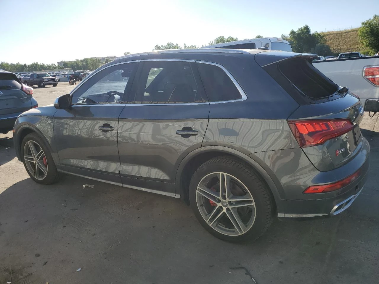 Audi SQ5 PREMIUM PLUS - изображение 2