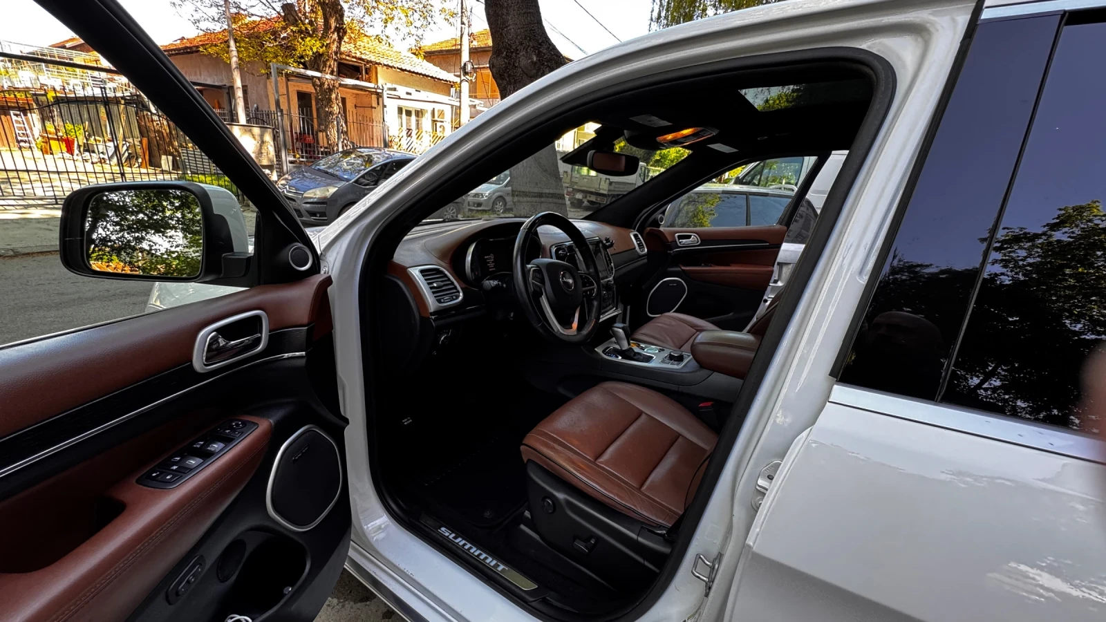 Jeep Grand cherokee Summit 5.7 GAZ - изображение 8